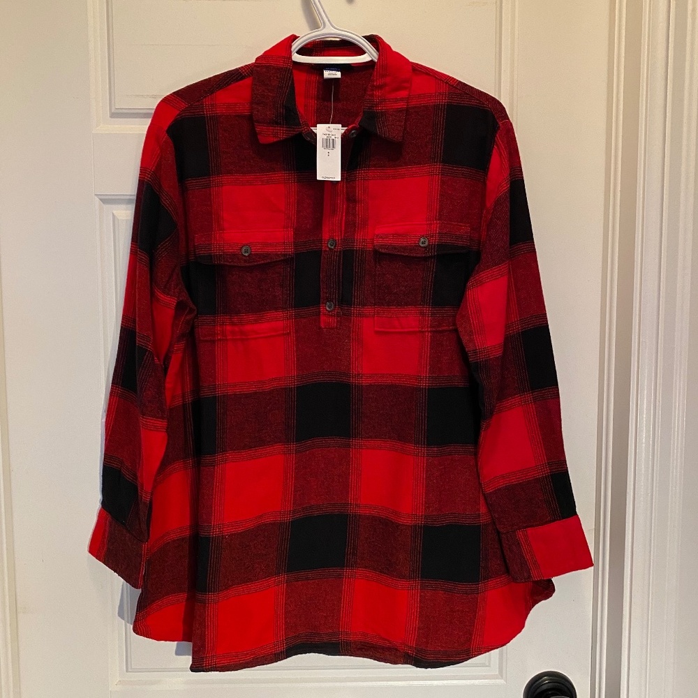 Old Navy Maternity Plaid Flannel Boyfriend Shirt